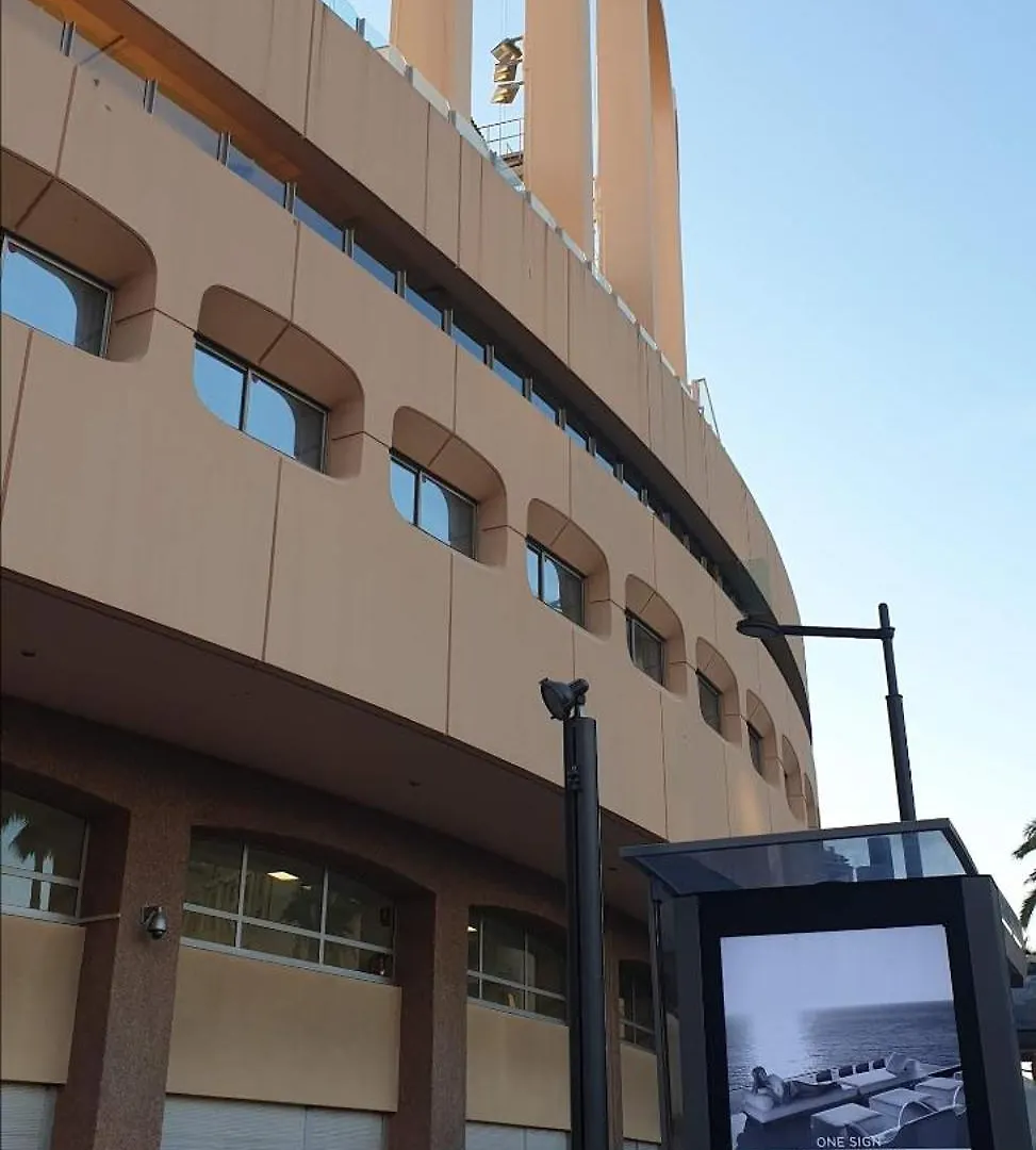 Monaco Monte-Carlo Door Step - Luxury Apartment - 2 Bedrooms 2 Bathrooms - Superb Modern Fully Equipped Saint-Antoine  0*, Saint-Antoine (Alpes-Maritimes)