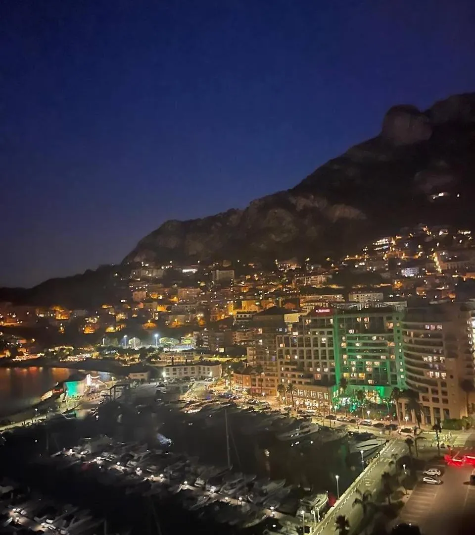 Monaco Monte-Carlo Door Step - Luxury Apartment - 2 Bedrooms 2 Bathrooms - Superb Modern Fully Equipped